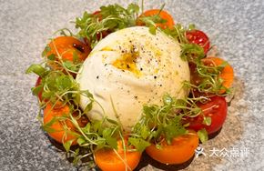 Burrata Cheese with Mixed Tomatoes