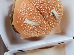 牛肉汉堡-华农酸奶文化馆