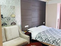 -寓米精品公寓(普君北路地铁站店)