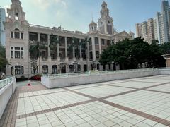 -香港大学
