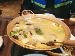 皮肚三鲜锅-阿财老铺·凤阳土菜馆