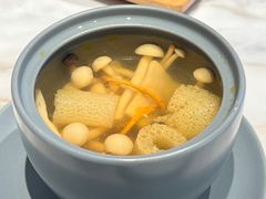 山珍菌炖汤-鹿港小镇(霄云店)