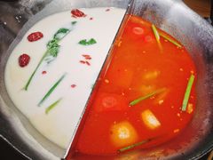 番茄牛膝骨锅-湊湊火锅·茶憩(石家庄万象城店)