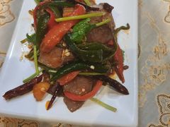彝族手撕美人椒拌牛肉-云海肴云南菜(花园城店)