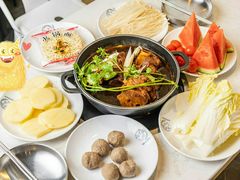 -运气牛自助酱大骨火锅(南京东路店)