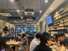 大堂-木屋烧烤(岗顶二店)