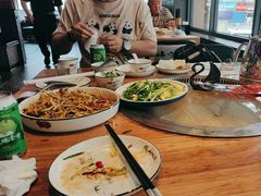 -山河屯铁锅炖·非遗东北菜(南山店)