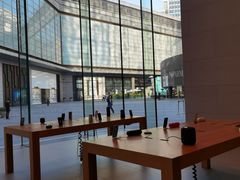 -Apple零售店(华贸购物中心店)