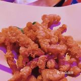 生意火爆🔥屋里屋外坐满了人