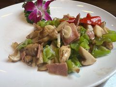 -88号小吃店·经典云南菜·地道纳西美食