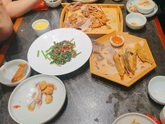 -李记东北饺子馆·东北菜(欢乐谷店)