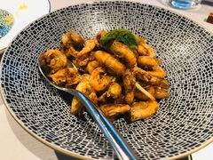 油爆小河虾-屋里厢上海菜馆