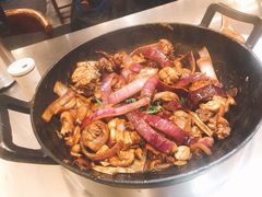 -胡须佬鸡煲四季火锅店(石厦西村直营店)