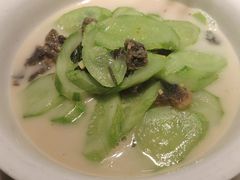 -味上湘菜馆(岳麓山店)