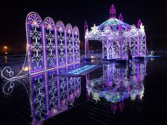 霓虹灯-中部国际机场