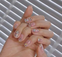 -悦指间美甲美睫