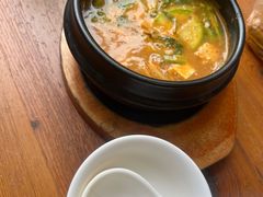 -百年石锅饭·朝鲜族传统民餐