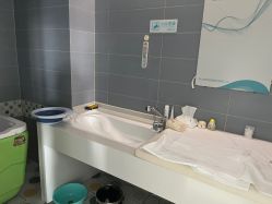 -悦熙母婴护理中心(铁桥广场店)