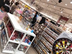 -名创优品(内江万达广场二店)