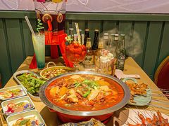 -街角等你.大连海鲜烧烤.经典铁板海鲜串(西安路店)