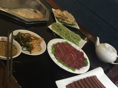 -重庆德庄火锅(体育中心店)