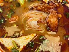 麻辣米线-魏家凉皮(中央广场店)