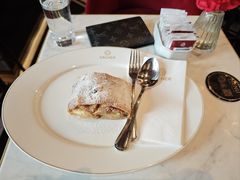 -Cafe Sacher(WIEN)