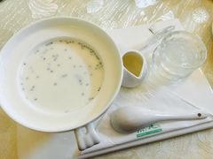 -燕庭·纯燕窝·甜品下午茶(南京西路店)