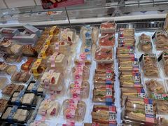 -85度C(生甜甜圈研究工坊·上海平凉店)