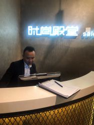 点击看大图 -时尚殿堂明星门店