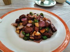 黑椒蒜仔牛肉粒-东土食研所(渔港路店)