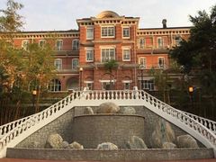 -香港大学