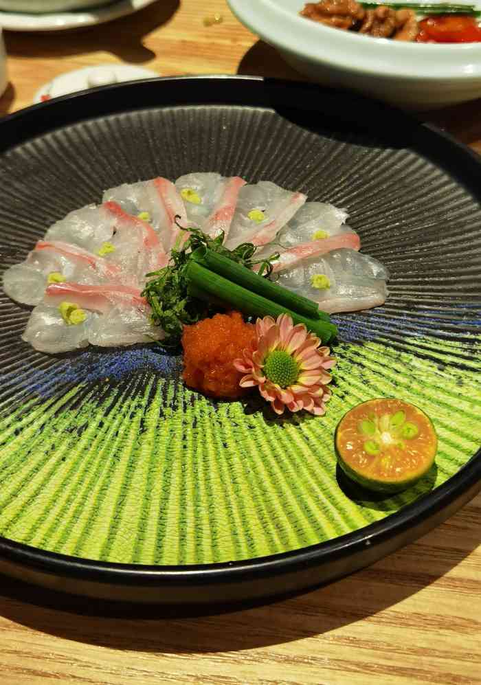 竹哩(滨江店)-"七月的第一天,光顾这家刚开张三天的豪华日.