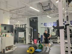 -汗水空间私教健身连锁(SM广场店)