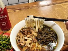 -矮子粉店1985·长沙米粉(湘春路店)