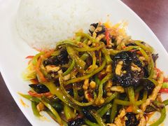 鱼香肉丝饭-日月永和中国餐饮名店(东湖店)