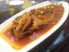 干烧大黄鱼-聚友居酒楼