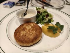 招牌蟹肉饼-Wolfgang’s Steakhouse 沃夫冈牛排馆(上海白玉兰广场店)