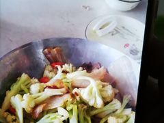 -卢老鸭饭店(楚雄到昆明方向店)