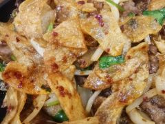 铁板土豆煎牛肉-长寿参鸡汤(朝韩风情街店)