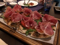 新鲜水牛芝士披萨-卡佩罗意大利餐厅及酒吧Al Cappello Trattoria