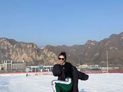 -荣盛康旅野三坡滑雪场