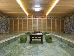 -裕龙汤泉