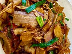 笋尖炒腊肉-金狮麟•宋宴•宋文化地标餐厅(晋安路店)