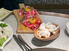 鲜潭捞拌肥牛-鲜潭蒸汽石锅鱼(五道口购物中心店)