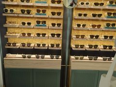 -MUJOSH木九十眼镜(月星环球港B1店)
