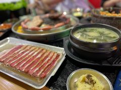 -哈哈碳都·牛肋条无限自助烤肉(宝龙店)