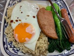 餐肉肠仔蛋汤丁-華叔茶記
