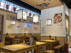 -先启半步颠小酒馆(虹桥龙湖天街店)