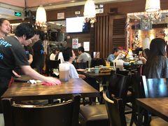 大堂-大头虾越式风味餐厅(光明广场店)